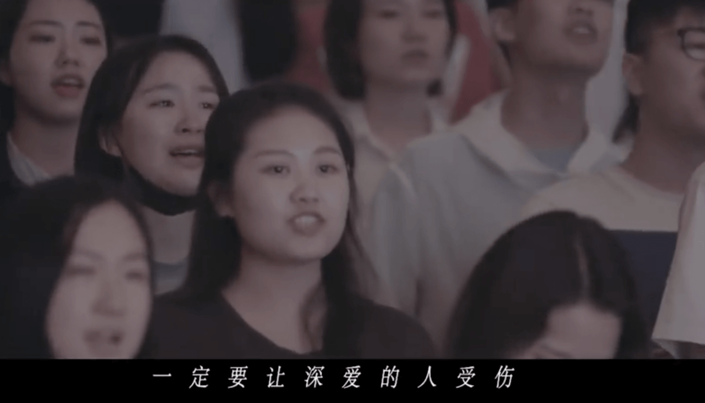 《后来》万人合唱版——我爱你，但我们永远都不会在一起了